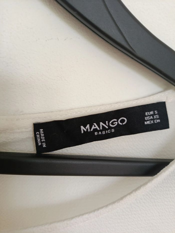 Haut blanc fluide manches 3/4 – Mango Basics Vintage cute - photo numéro 2