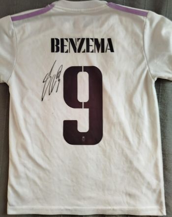 Maillot signé Karim Benzema