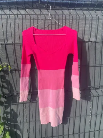 Robe longue à manches longues dégradé rose – Taille S