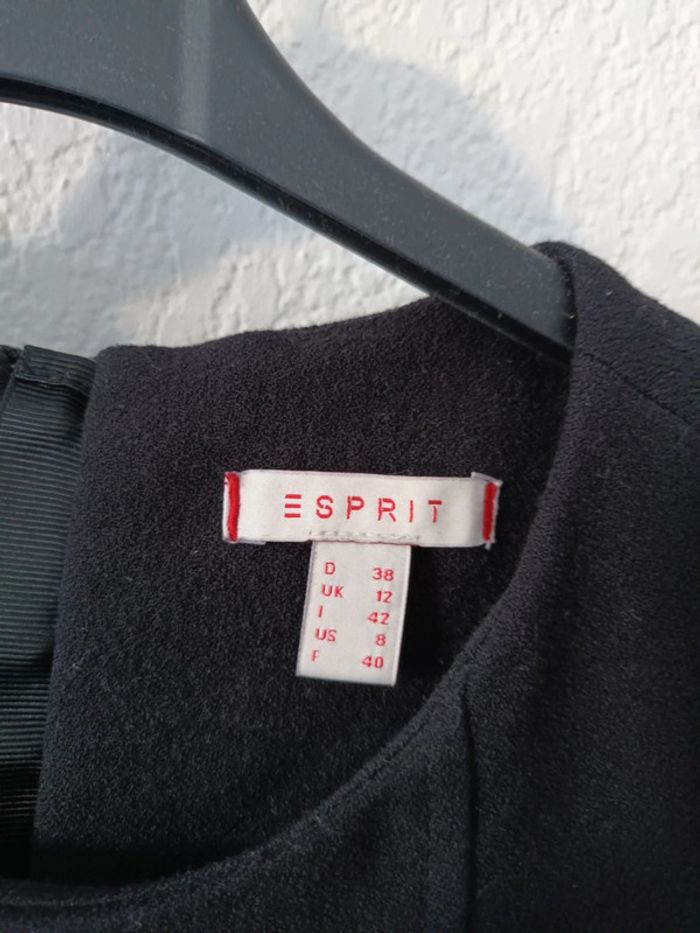 Robe Esprit taille 38 / 40 - photo numéro 2