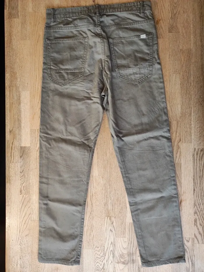 Jean pull ans bear - photo numéro 5