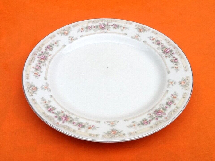 5 grandes assiettes Porcelaine à décor floral - photo numéro 3