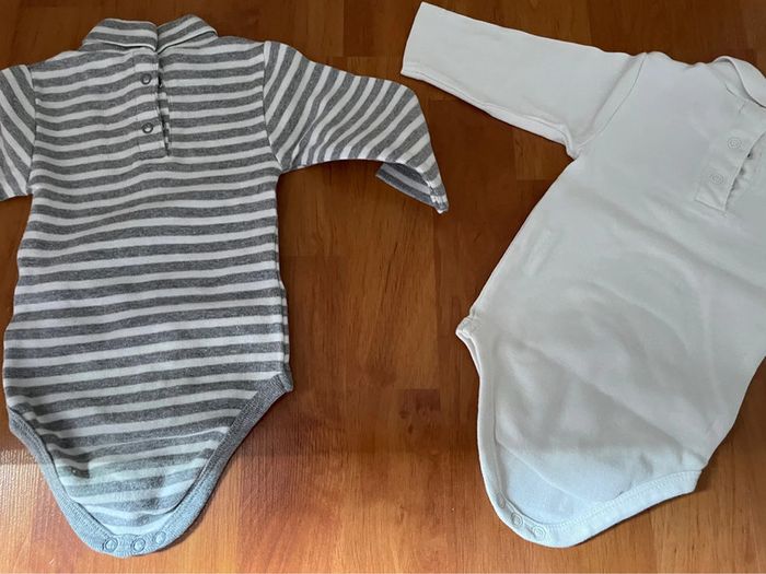Lot de 2 bodies à col 3 mois - photo numéro 2