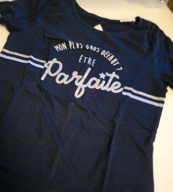 Tee shirt cache cache  XS tres bon état