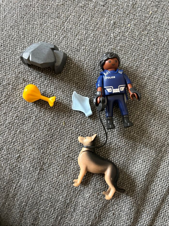 Playmobil policier + chien