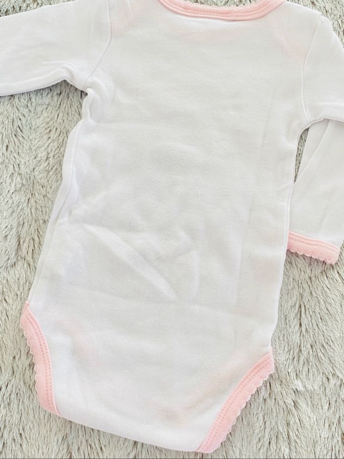 Body bébé Hello Kitty 6 mois - photo numéro 4