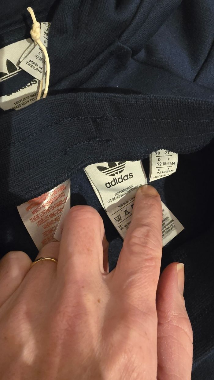 NEUF (non porté) 🏷💙😍🥰👌🤩 sublime  survetement ADIDAS  2 ans (92cm) garçon (prix ferme)🤩😍💙 - photo numéro 7