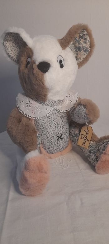 Apoline peluche artisanale