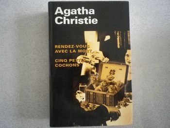 AGATHA CHRISTIE