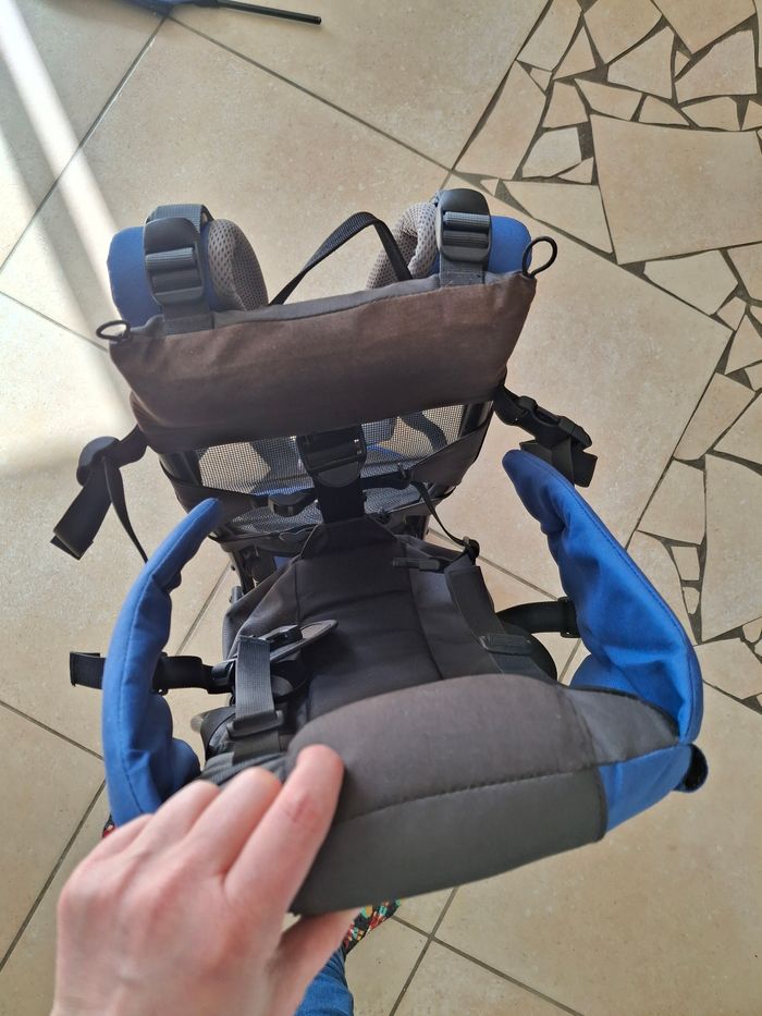 Sac a dos porte bébé Deuter comme neuf - photo numéro 2