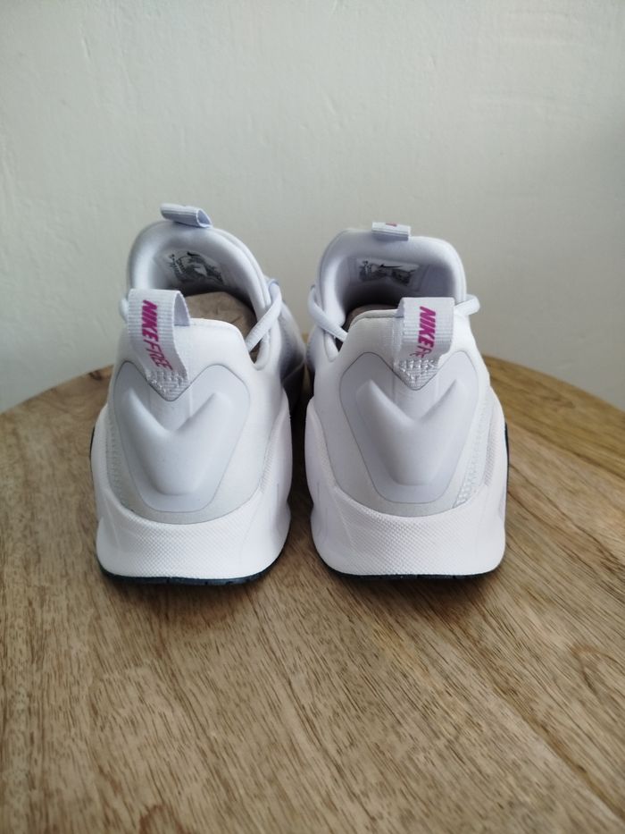 Baskets Nike T 38 - photo numéro 7