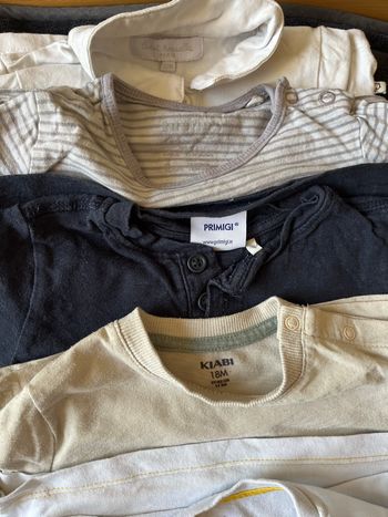 Lot vêtements bébé de 6 mois à 24 mois. 