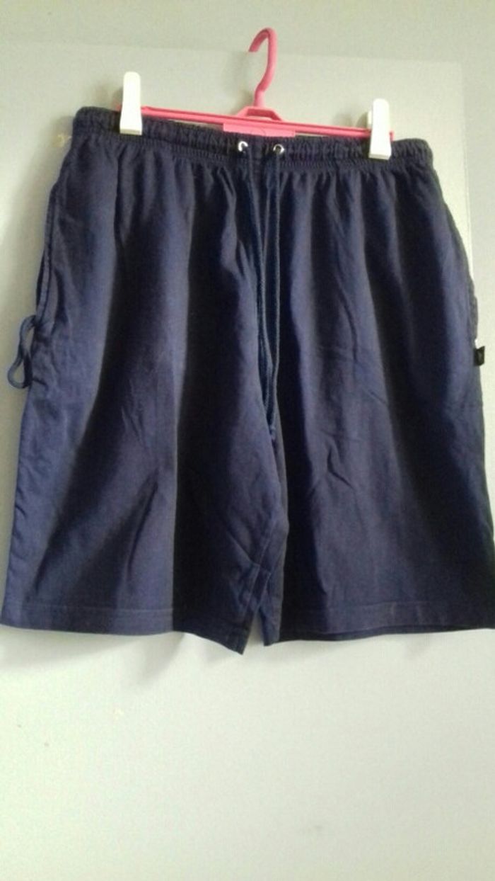 Short bleu marine TEX taille 5 - photo numéro 2