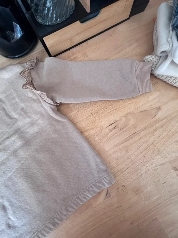 Petit pull beige • Kiabi • 4 ans - photo numéro 8