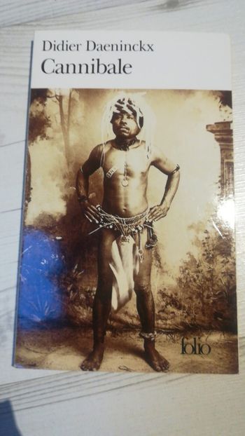 Livre de poche "Cannibale"