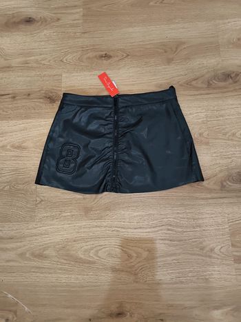 Mini jupe vinyl taille L(40) neuve
