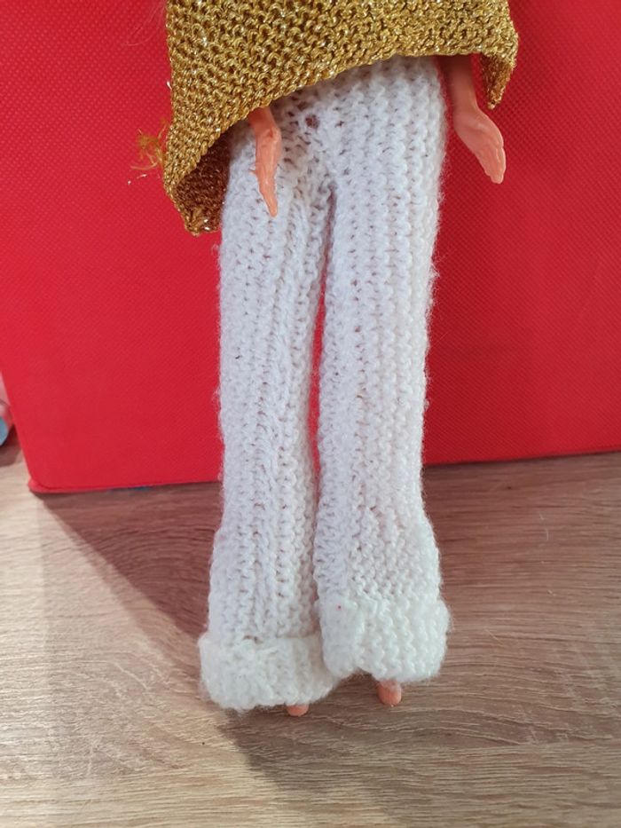 Poupée vêtement fait main - photo numéro 2