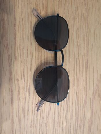Lunettes de soleil femme noires