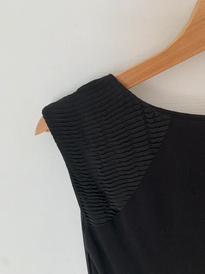 Robe noire - photo numéro 7