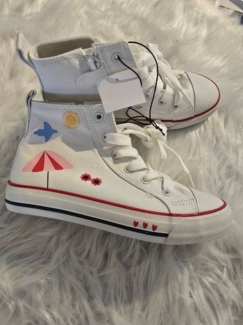 Neuves (non portées)🏷🤩😍🥰🩷🩷🩷 baskets pointure 33 fille 🩷🩷🩷