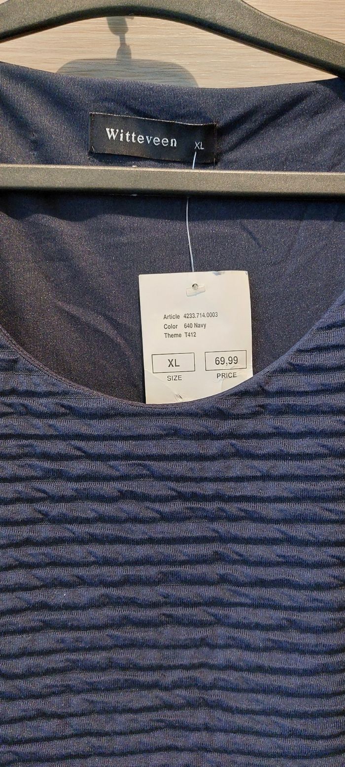 Robe bleue marine - photo numéro 2