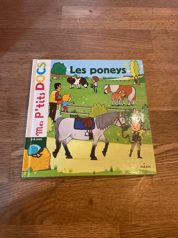 Livre Mes p’tits Docs Les poneys