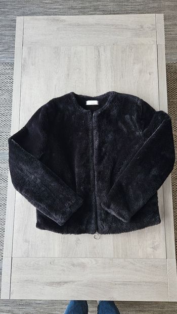 Veste fausse fourrure