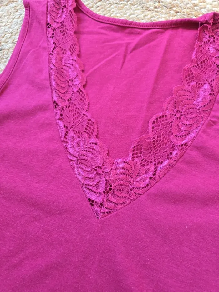 Top debardeur shein taille M rose framboise dentelle - photo numéro 2