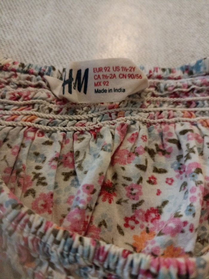 Robe H&M motif fleurs - photo numéro 3