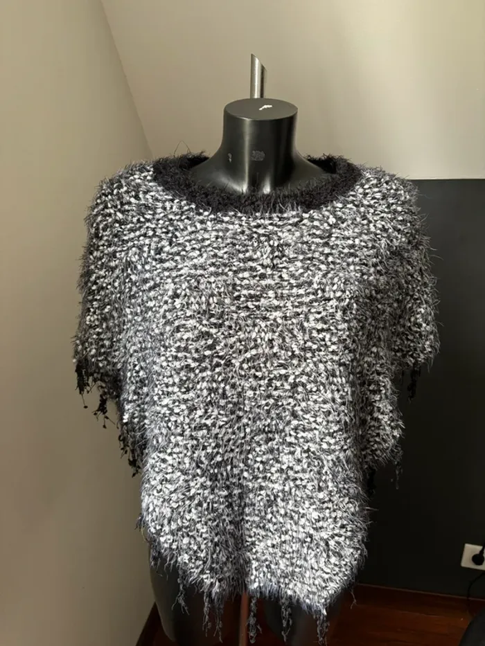 Poncho fourrure Mini Molly 10-12 ans