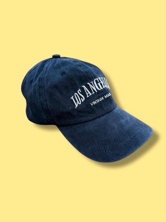 Casquette couleur gris noir