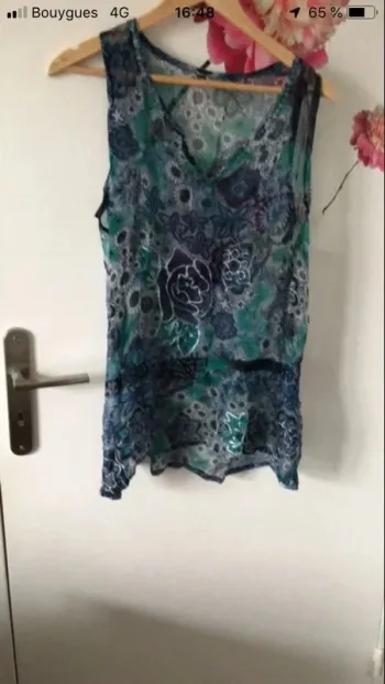 Tunique brodée resserrée à la taille Palme