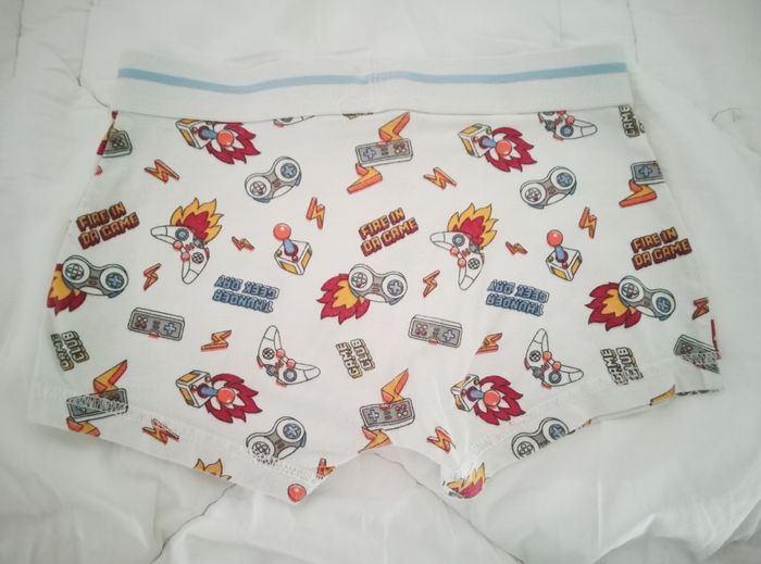 Caleçon 6 ans Kiabi blanc motif jeu vidéo