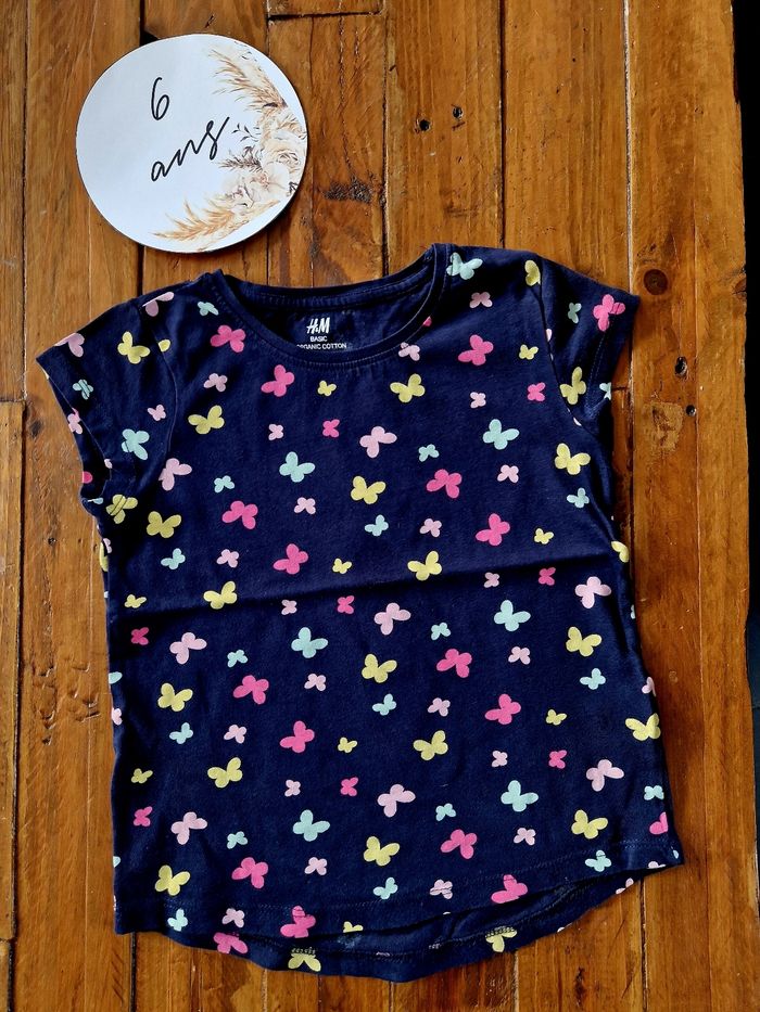 T-shirt H&M 6 ans papillons