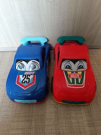 Lot 2 grosses voitures