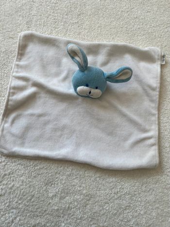 Doudou plat lapin bleu