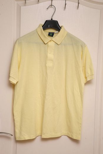 Polo jaune pâle