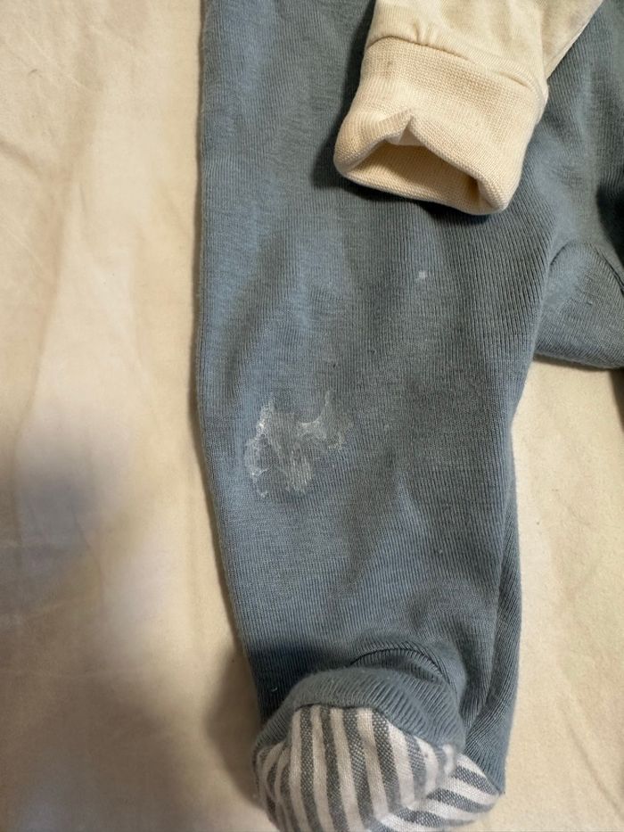 2 pyjamas bébé - photo numéro 2