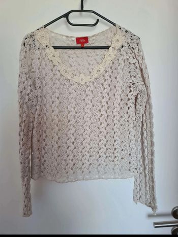 Haut coton ajouré taille 40 42