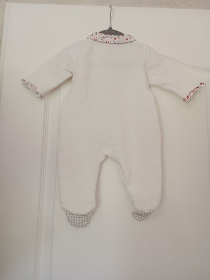 Pyjama blanc fleurie - photo numéro 2