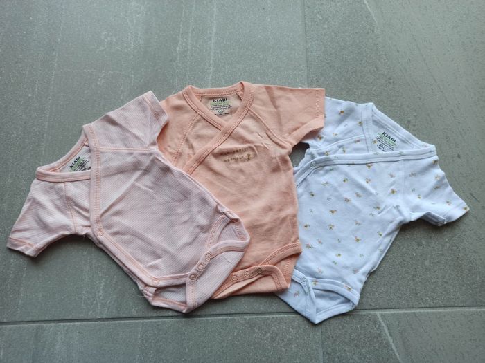 Lot 3 bodies Kiabi 0 mois - photo numéro 2