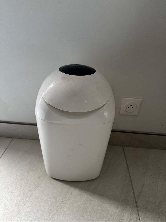 Poubelle à couche