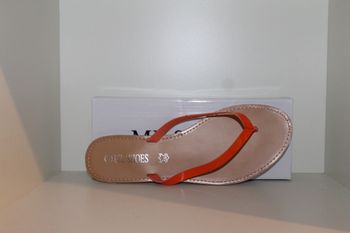 belle petites tongs lanières orange 41