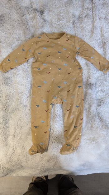 Pyjama Kiabi taille 9 mois 