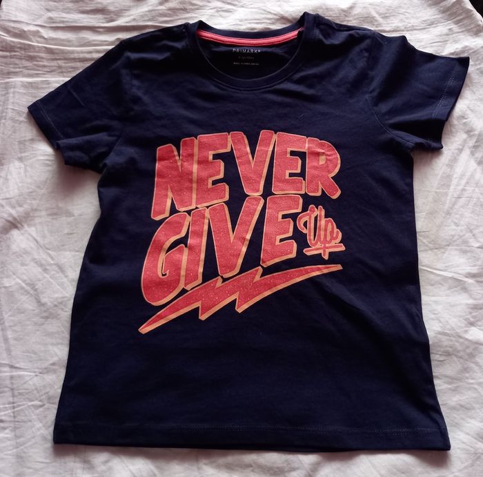 Tee shirt Primark 6/7 ans