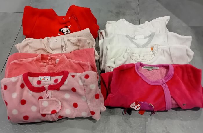 Lot de vêtements fille en taille 3 mois - photo numéro 2
