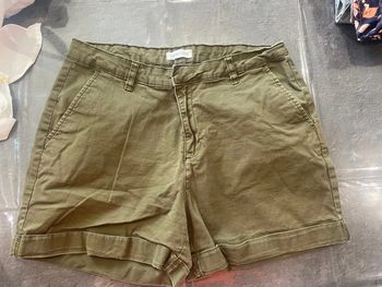 Short kaki