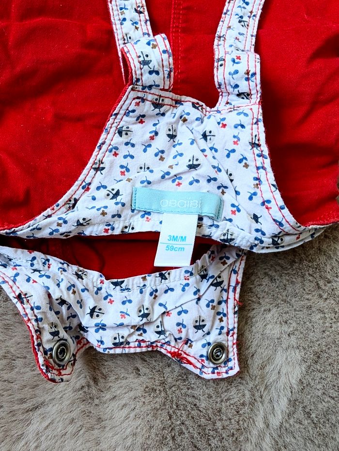 Ensemble Obaibi salopette+ tee-shirt rouge et bleu en taille 3 mois - photo numéro 4