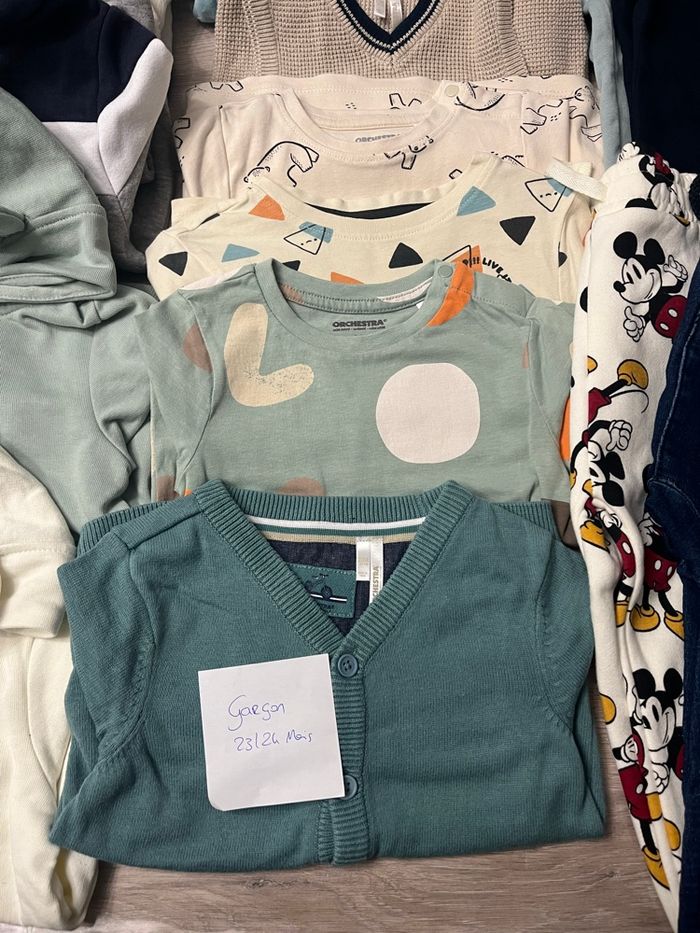 Lot vêtements garçon 23/24 mois - photo numéro 1