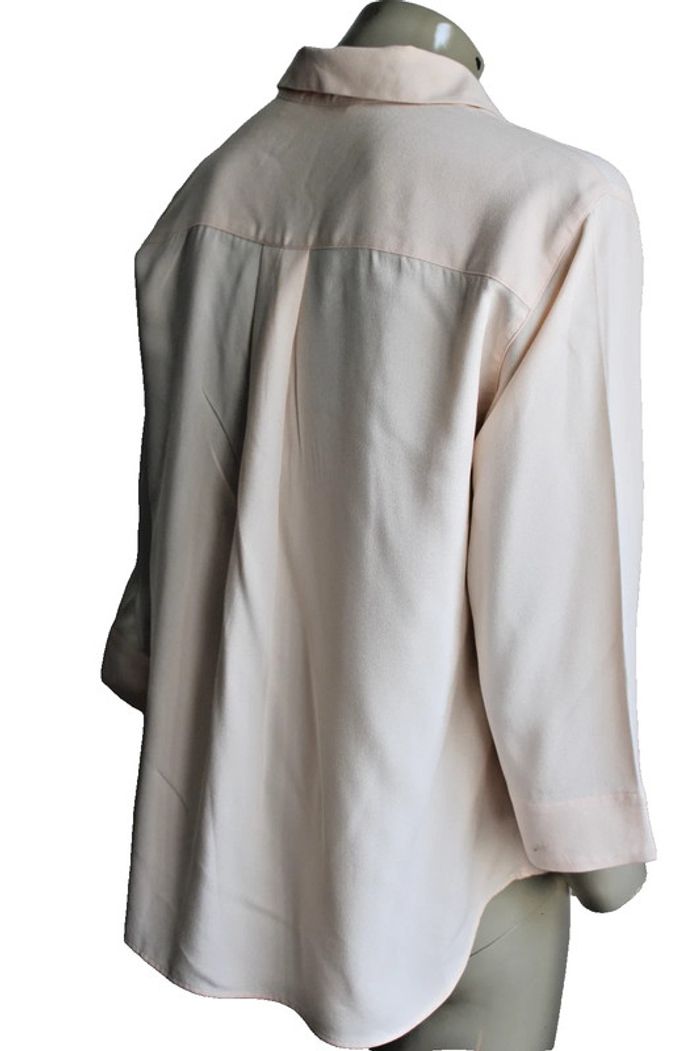 tunique blouse coule rose très pâle manches 3/4 marque uniqlo  taille indiquée S = 36/38/40 - photo numéro 2